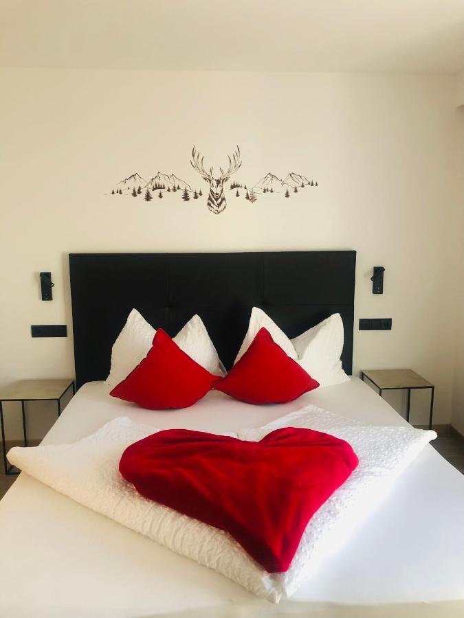 Pension Florian บัวร์กูสิโอ ภายนอก รูปภาพ
